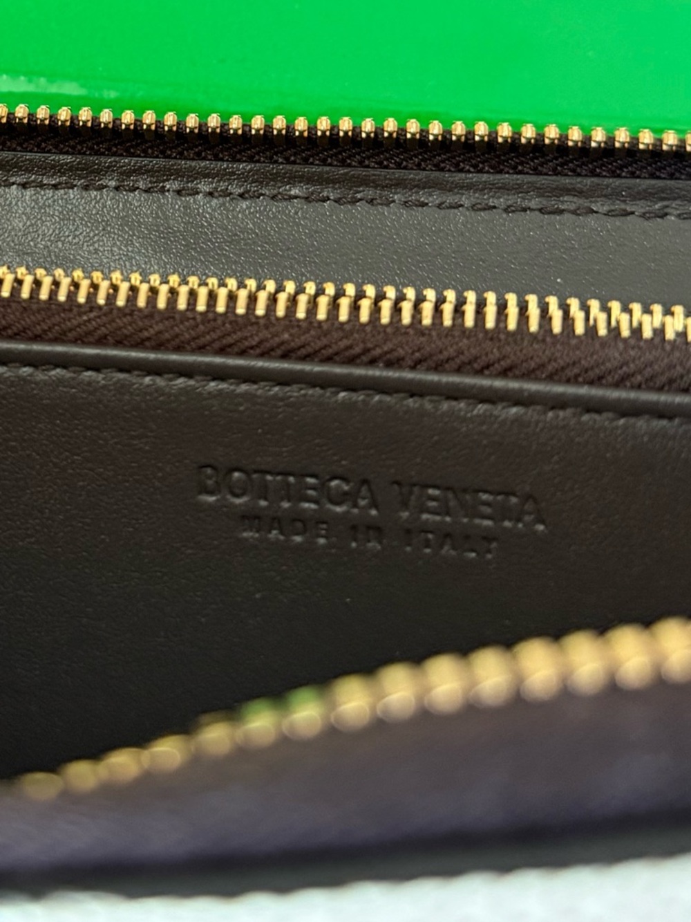 New Bottega Veneta Woven Leather & Canvas Zip Wallet - Picture 6 of 7